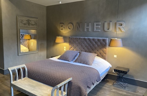 Chatillon-sur-Chalaronne Hotel | Hôtel de La Tour