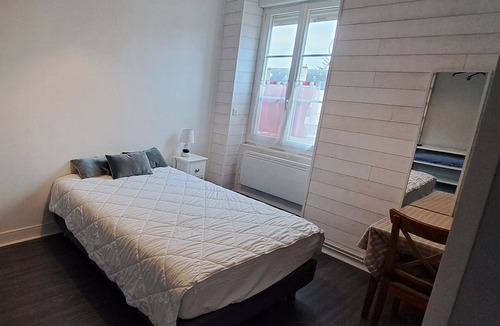 Eguzon-Chantome Hotel | HÔTEL DE FRANCE