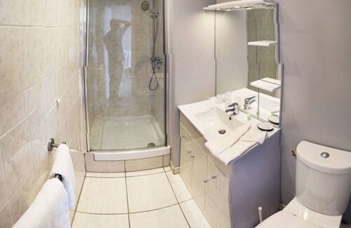 Lillebonne Hotel | Hôtel de France