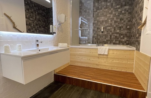 Jonzac Hotel | Hôtel de L'Ecu