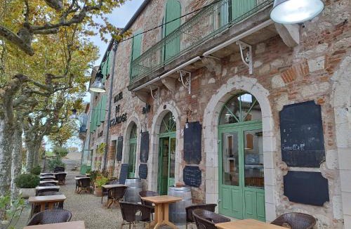 Auvillar Hotel | Hôtel De L'Horloge