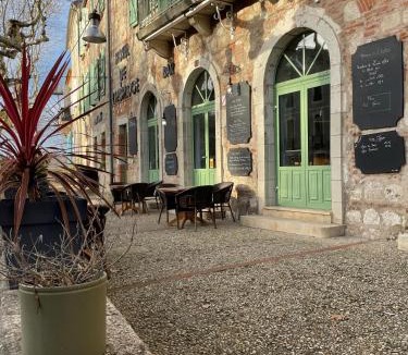 Auvillar Hotel | Hôtel De L'Horloge