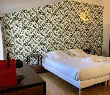 Auvillar Hotel | Hôtel De L'Horloge