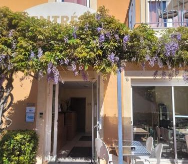 Bedarieux Hotel | Hôtel de l'Orb