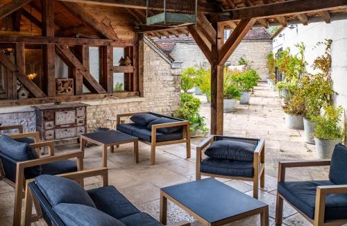 Nitry Hotel | Hôtel De La Beursaudiere