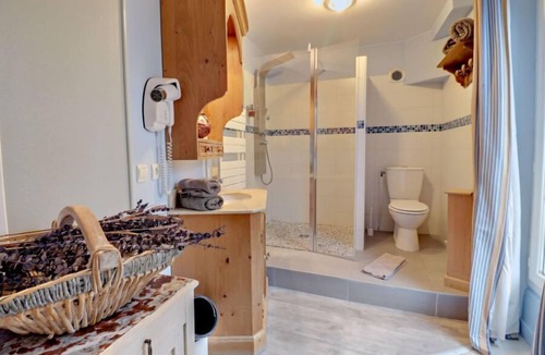 Milon-la-Chapelle Hotel | Hôtel De La Chapelle