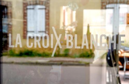 Villiers-Saint-Benoit Hotel | Hôtel de la Croix Blanche