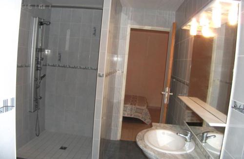 La Roche-Posay Hotel | Hôtel de la gare Studios Du Breuil
