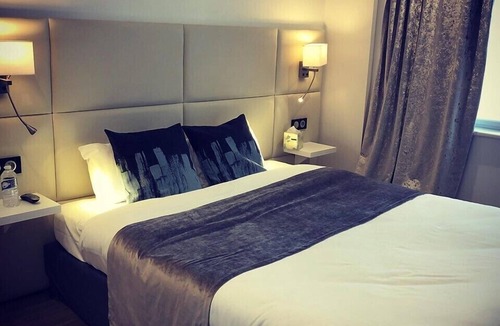 Bapaume Hotel | Hôtel de la Paix