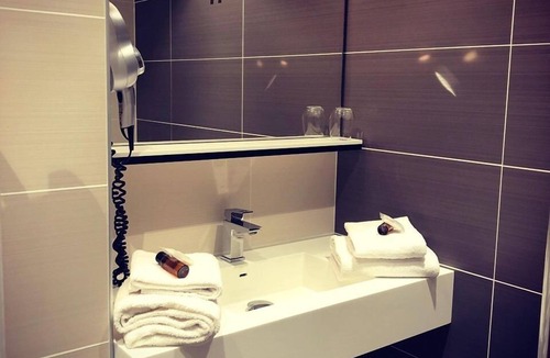 Bapaume Hotel | Hôtel de la Paix