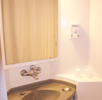 Germigny-des-Pres Hotel | Hôtel de la Place