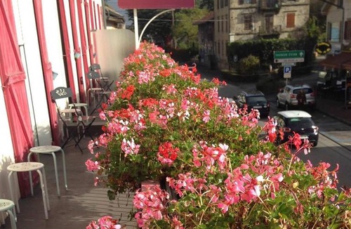 Douvaine Hotel | Hôtel de La Poste