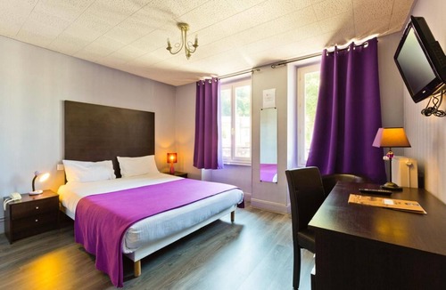 Pontgibaud Hotel | Hôtel de la Poste