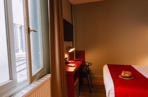 Victor Bach - Saint Louis Hotel | Hôtel de Noailles