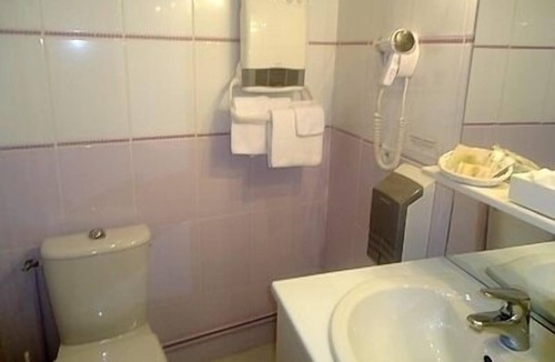 Jaligny-sur-Besbre Hotel | Hôtel de Paris