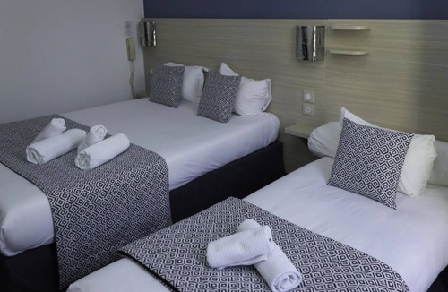 Puteaux Hotel | Hôtel de Paris La Défense