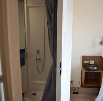 Aix-les-Bains City Center Hotel | Hôtel des 4 Soleils