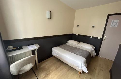 Maisons-Alfort Hotel | Hôtel des Bains 24h 7j Paris centre à 10 min