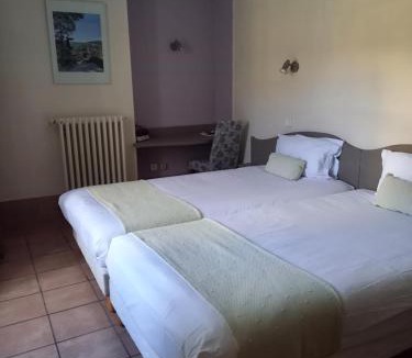 Figeac Hotel | Hôtel des Bains