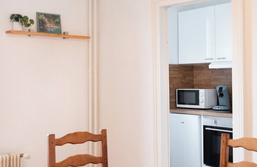 Poincare - Foch - Anatole France - Croix de Bourgogne Apartment | Hôtel des Cousines – Anais/Appartement 4 personnes Nancy
