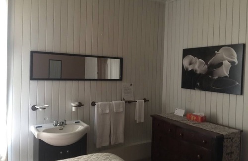 Pine Hill Hotel | Hôtel du Chasseur