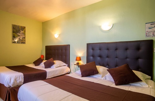 Pontacq Hotel | Hôtel du Commerce