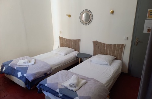 Pertuis Hotel | Hôtel du Cours