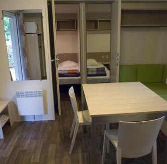 Saint-Maurice-dʼArdeche Hotel | Hôtel du cros d'Auzon