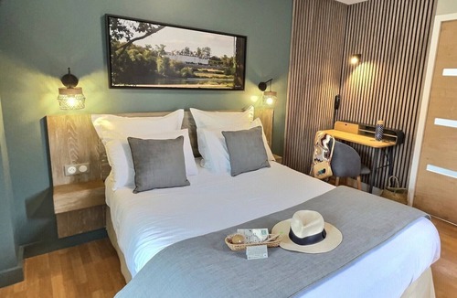 Bracieux Hotel | Hôtel Du Cygne