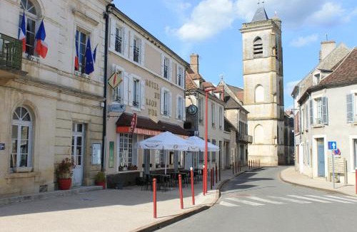 Coulanges-sur-Yonne Hotel | Hôtel du lion d'or