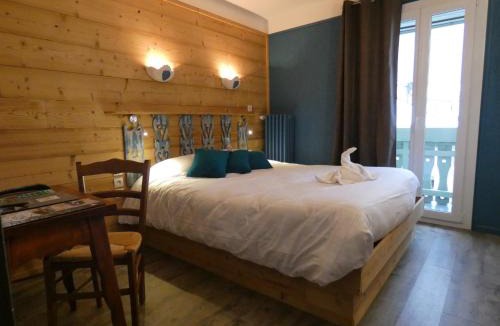 Thones Hotel | Hôtel Du Midi