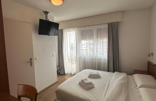 Villeneuve Hotel | Hôtel du Quai
