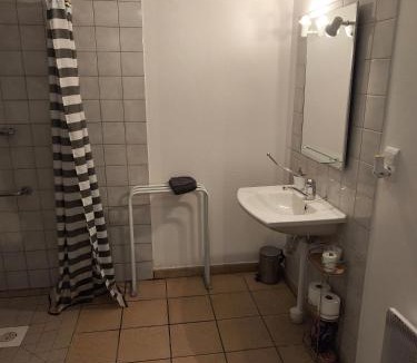 Cercy-la-Tour Hotel | Hôtel du siècle