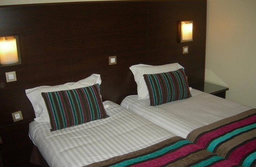 Mantes-la-Jolie Hotel | Hôtel du Val de Seine