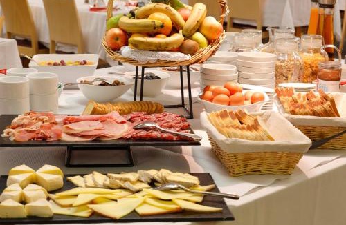 Cognet Hotel | Hôtel Eliova Le Chaix