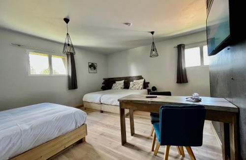 Pont-du-Navoy Hotel | Hôtel En Tilleul