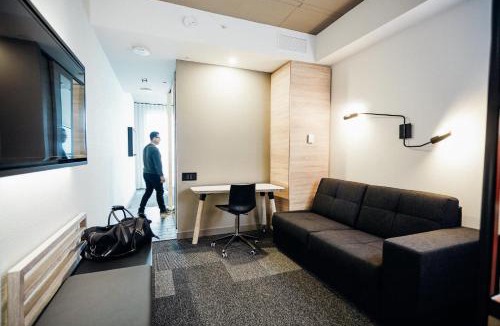 Brossard Hotel | Hôtel Escad Quartier DIX30