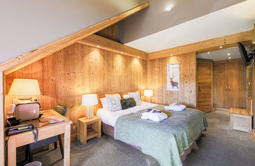 Correncon-en-Vercors Hotel | Hôtel et SPA Les Clarines