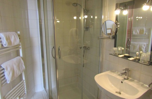 Serres Hotel | Hôtel Fifi Moulin