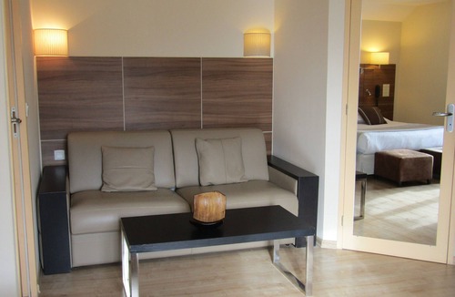 Serres Hotel | Hôtel Fifi Moulin