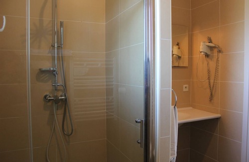 Hazebrouck Hotel | Hôtel Fleur De Lys