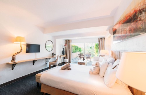 Cogolin Hotel | Hôtel Font Mourier