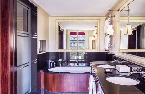 Champs-Elysees Hotel | Hôtel Fouquet's Paris