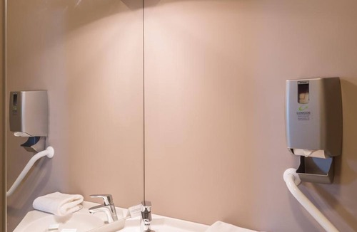 Saint-Symphorien-sur-Coise Hotel | Hôtel l'Horizon