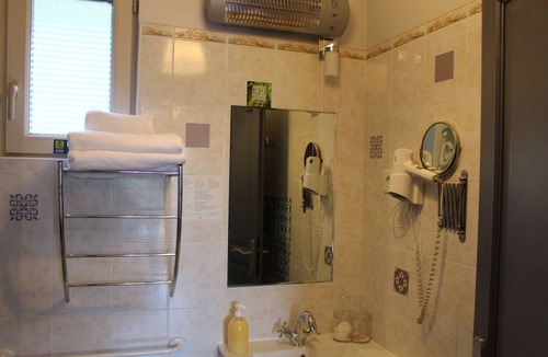 Cajarc Hotel | Hôtel-Gîte La Peyrade