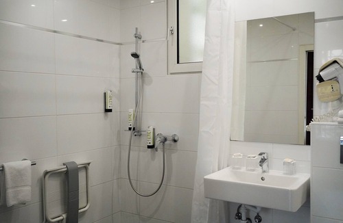 Issy-les-Moulineaux Hotel | Hôtel Gabriel Issy