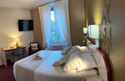 Lons-le-Saunier Hotel | Hôtel Gambetta