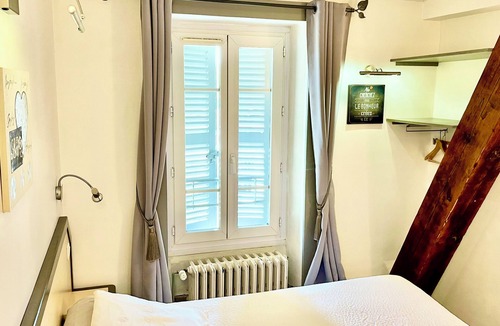 Lons-le-Saunier Hotel | Hôtel Gambetta