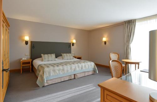 Chailly-sur-Armancon Hotel | Hôtel Golf Château de Chailly