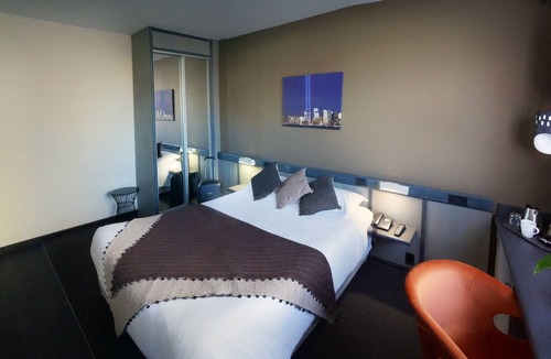 Zola - Pressense Hotel | Hôtel Gratte-Ciel Ariana